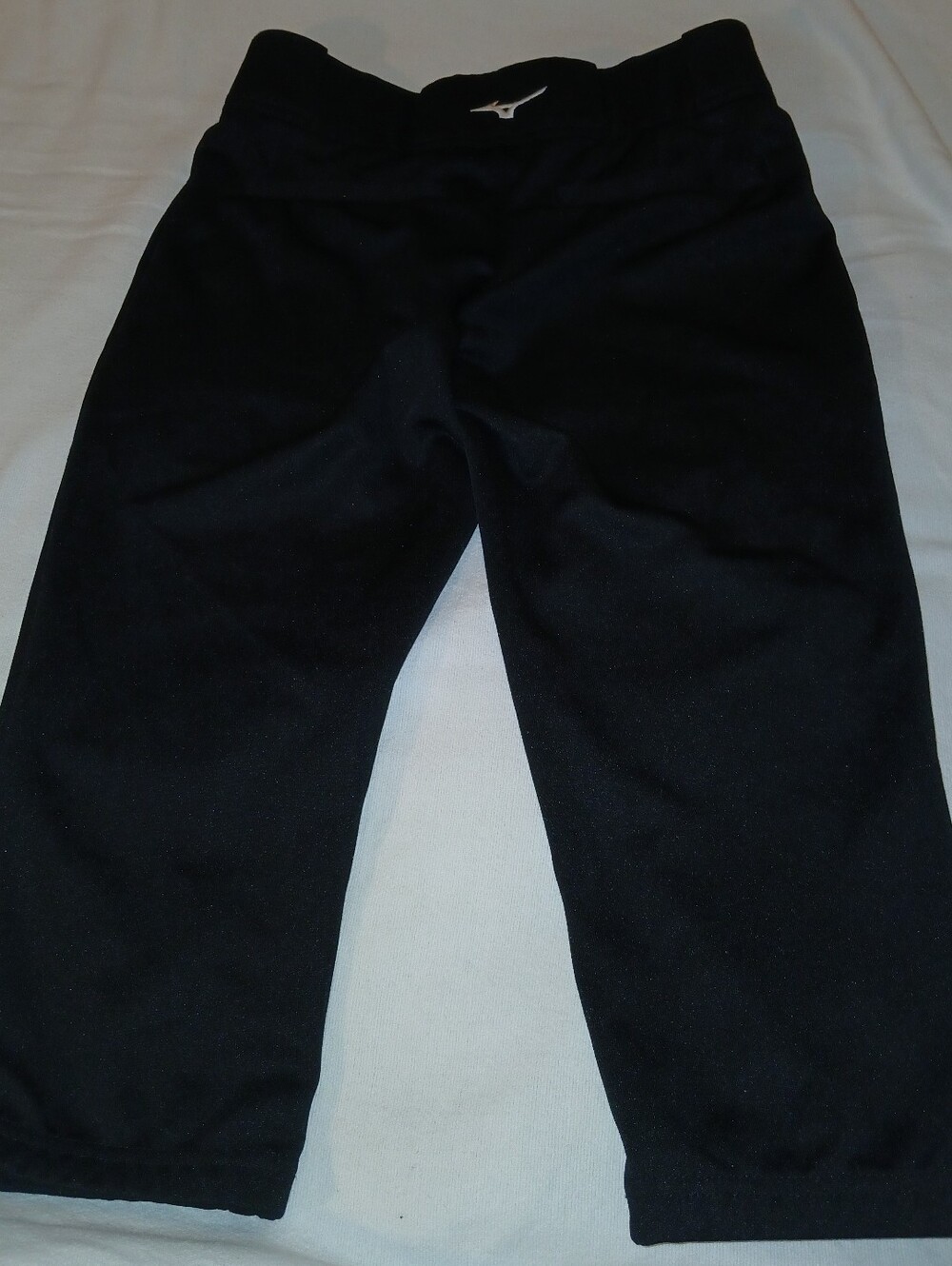 Pre-loved Mizuno Children's Black Softball Pants.
